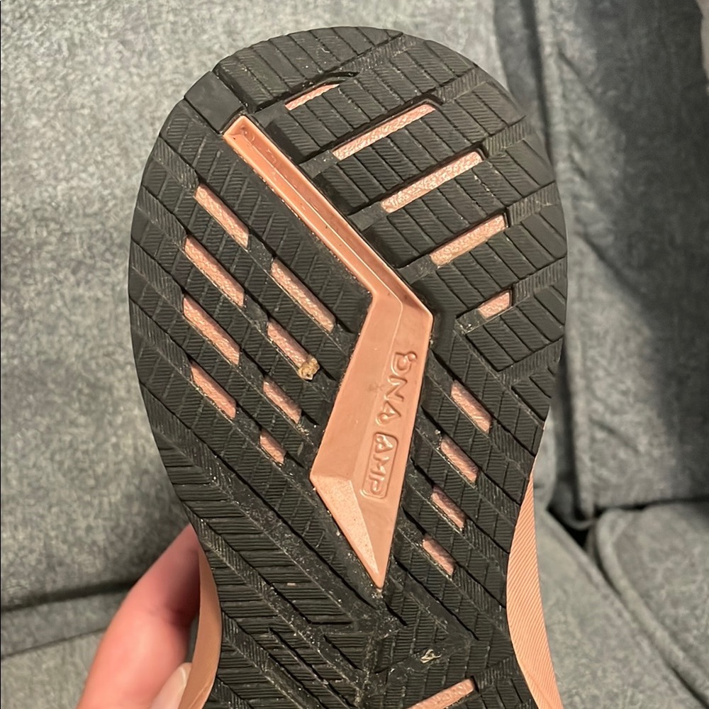 Brooks Levitate Black and Pink Athletic Shoes - Picture 8 of 10